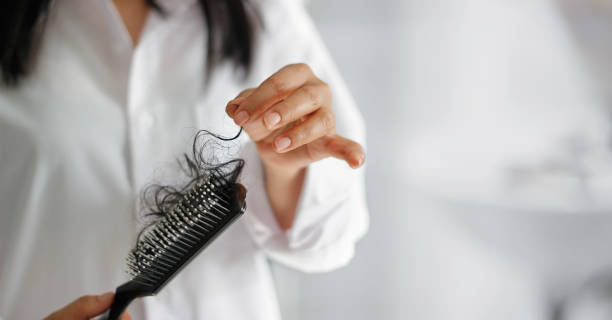 Stop the Shedding: The Best Oils for Fighting Hair Fall in India