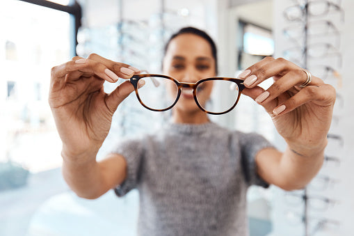 Reading Glasses vs. Prescription Glasses: What's the Difference?