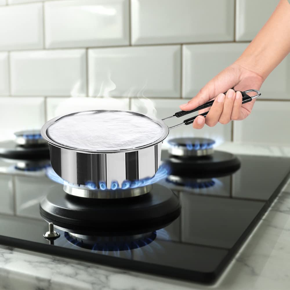 Kuber stainless steel saucepan - cooking vegetables