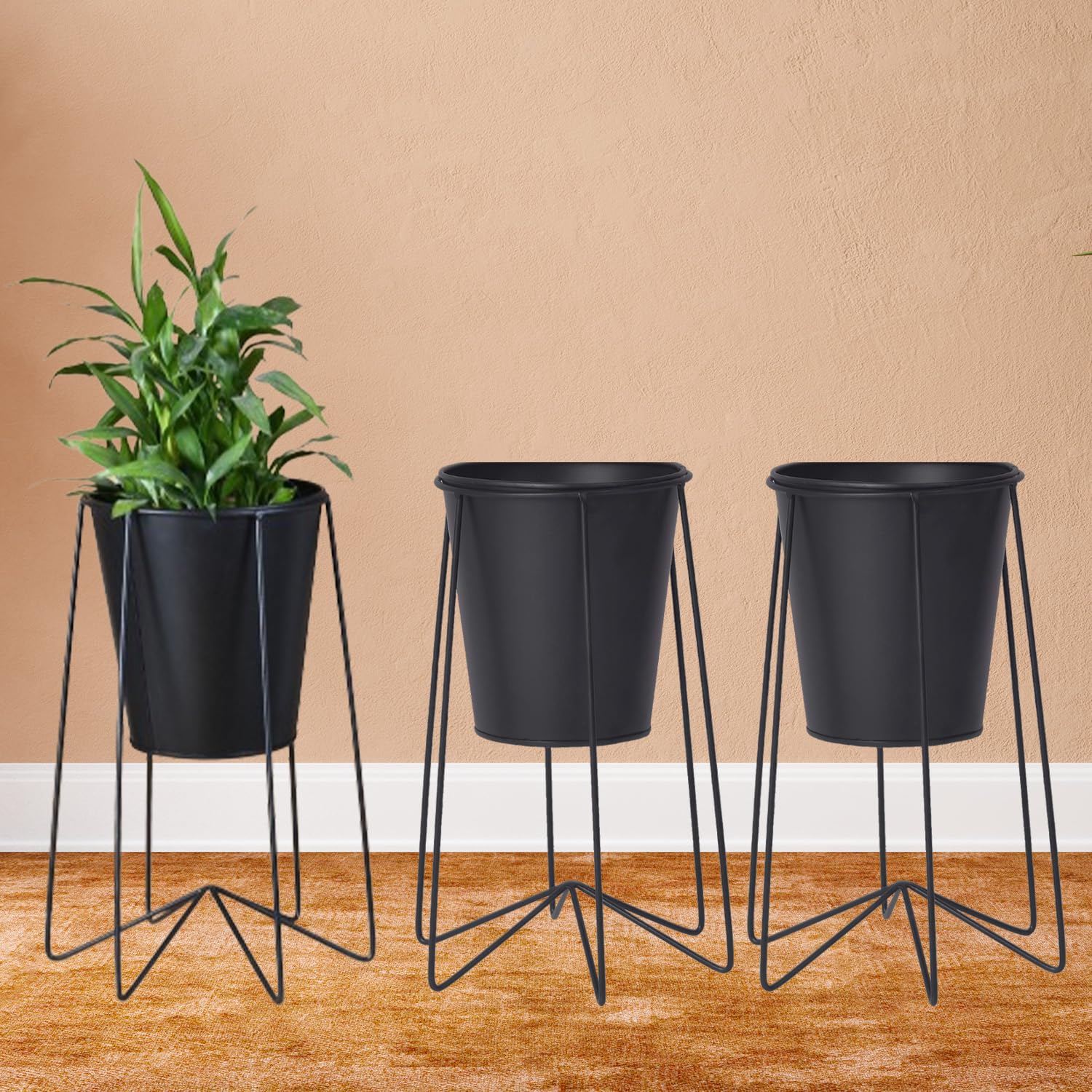 Kuber Metal Planter - Elegant home decor piece