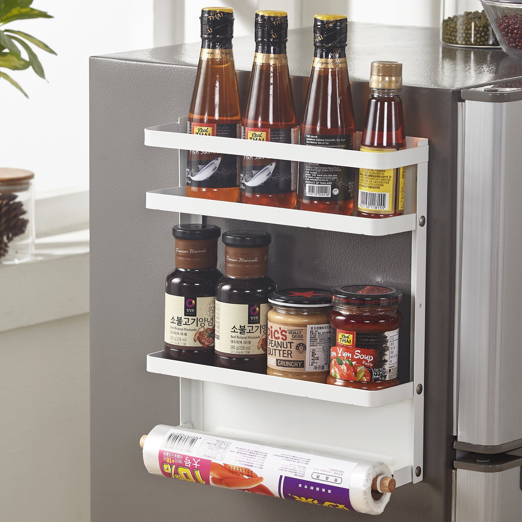 UMAI magnetic shelf - clutter-free kitchen experience