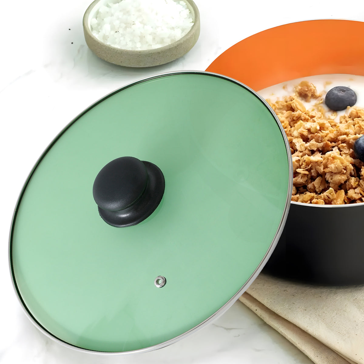 The Better Home stainless steel rim lid - enhances cooking performance