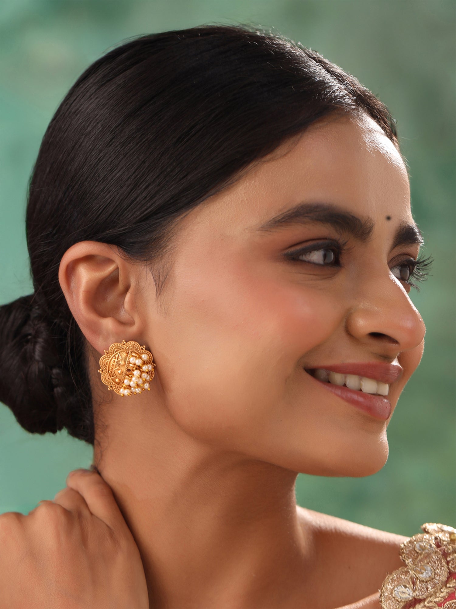 Yellow Chimes earrings - Elegant accessories for women