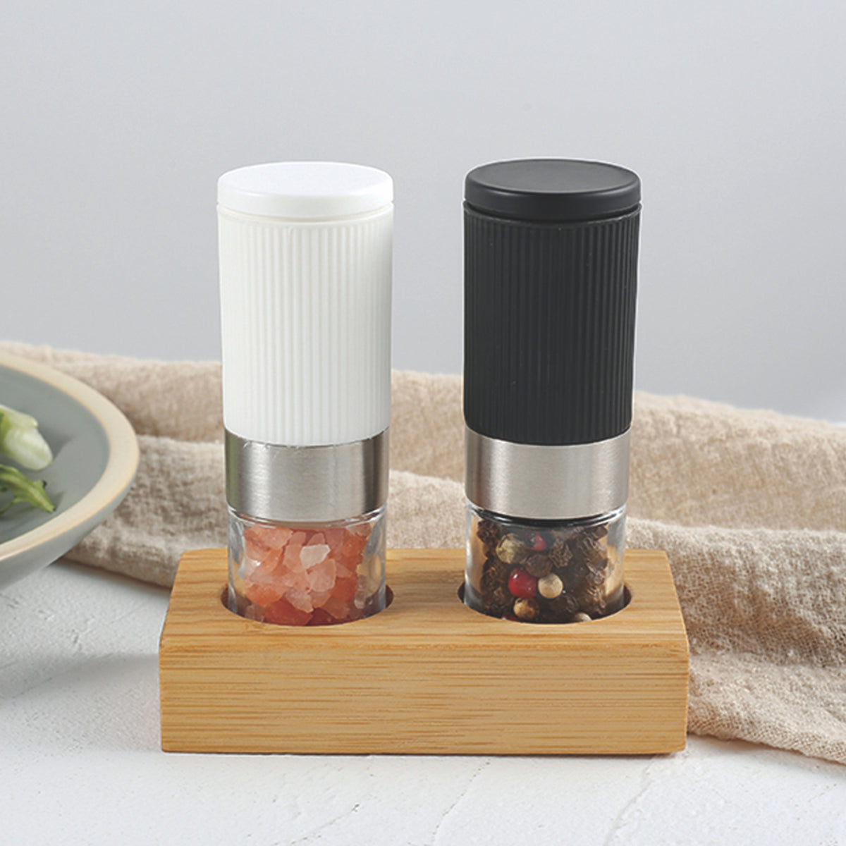 UMAI salt and pepper mill combo - enhancing culinary experience