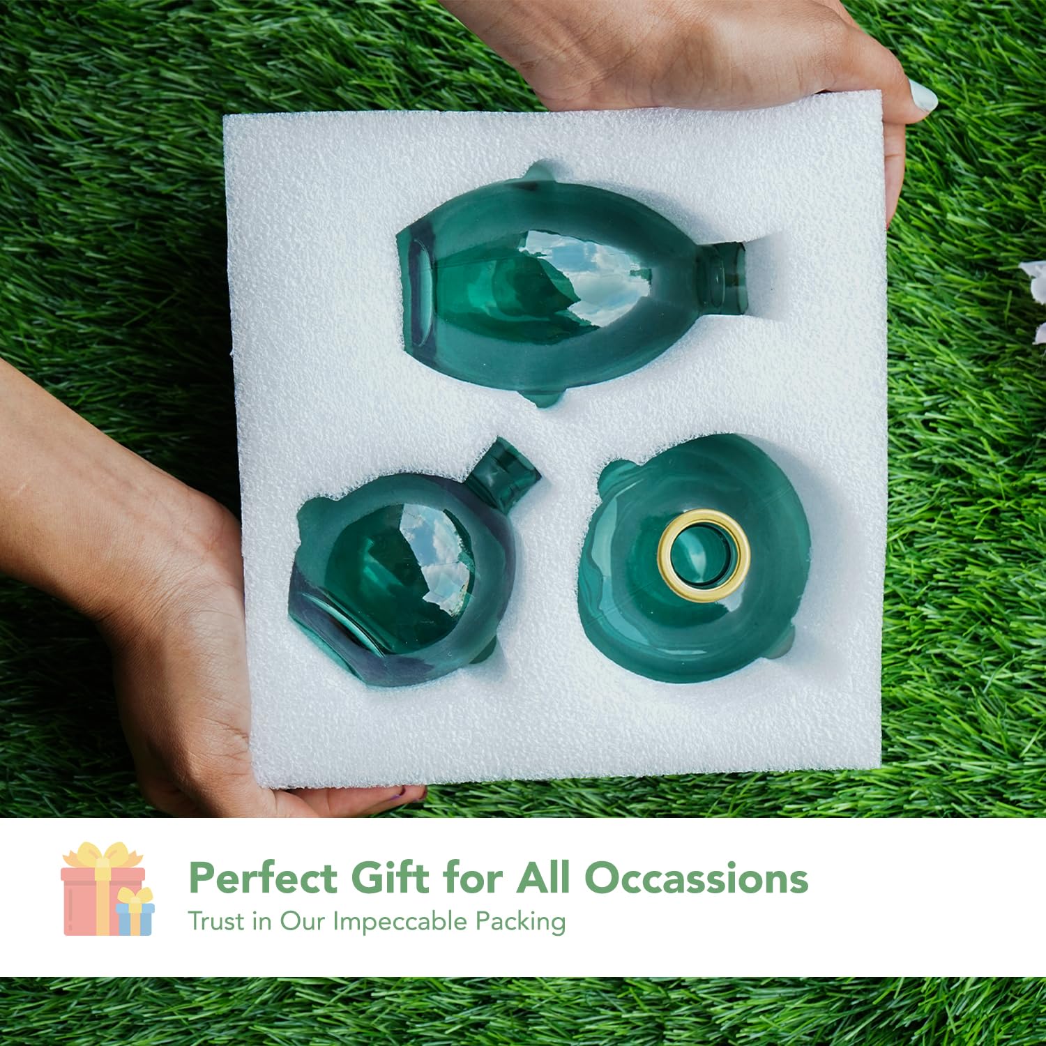 Ekhasa textured design vase - elegant table decoration