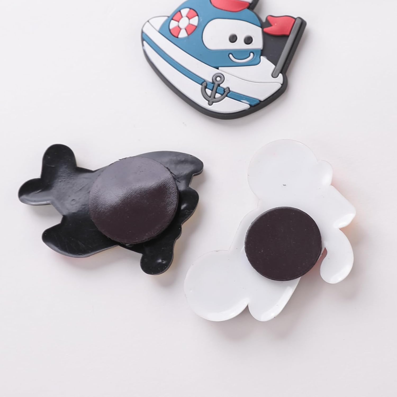 Kuber Cute Car Magnets - Displaying artwork on fridge