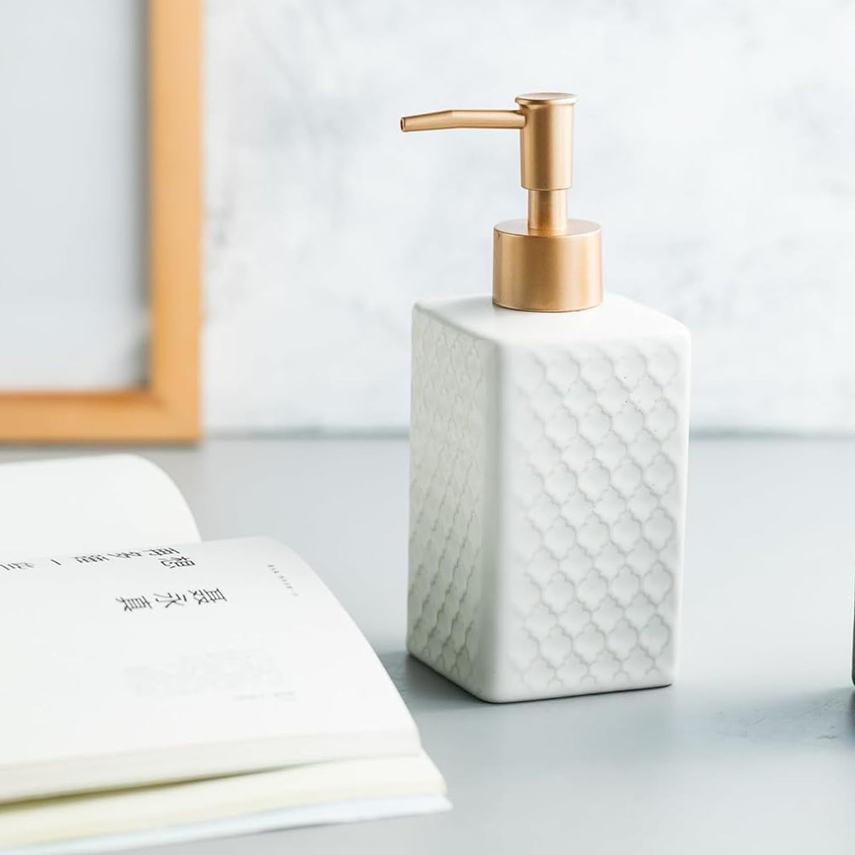 Kuber Industries Liquid Soap Dispenser | Handwash Soap Dispenser | Soap Dispenser for Wash Basin | Shampoo Dispenser Bottle | Bathroom Dispenser Bottle | 360 ML | White