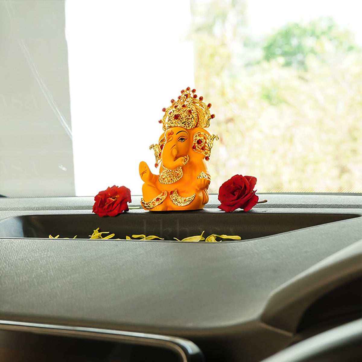 Ekhasa Ganesh Idol for Car Dashboard | Ganpati Idol for Cars | Vinayak Idols for Car Dash Board & Home Decor | Ganapathi Idol for Home | Vinayagar Statue | Ganpati Ganesh ji for Office Desk (Mango)