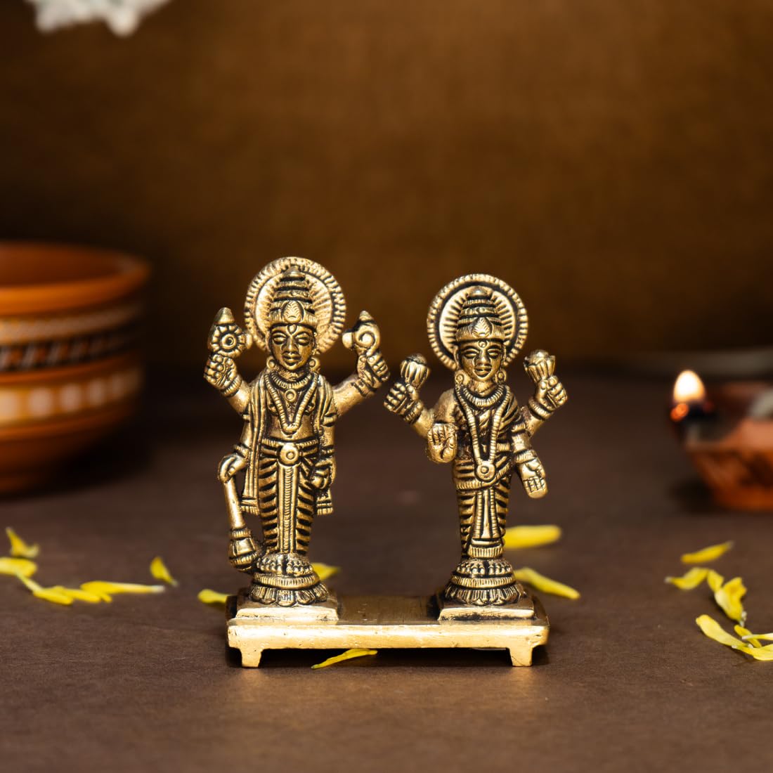 Ekhasa 100% Pure Brass Vishnu Laxmi Murti for Puja (Size: 8.4 cm) | Laxmi Narayan Murti for Office Desk | Lakshmi Narayan Idol for Gift | Lakshmi Narayan Murti for Home Decor