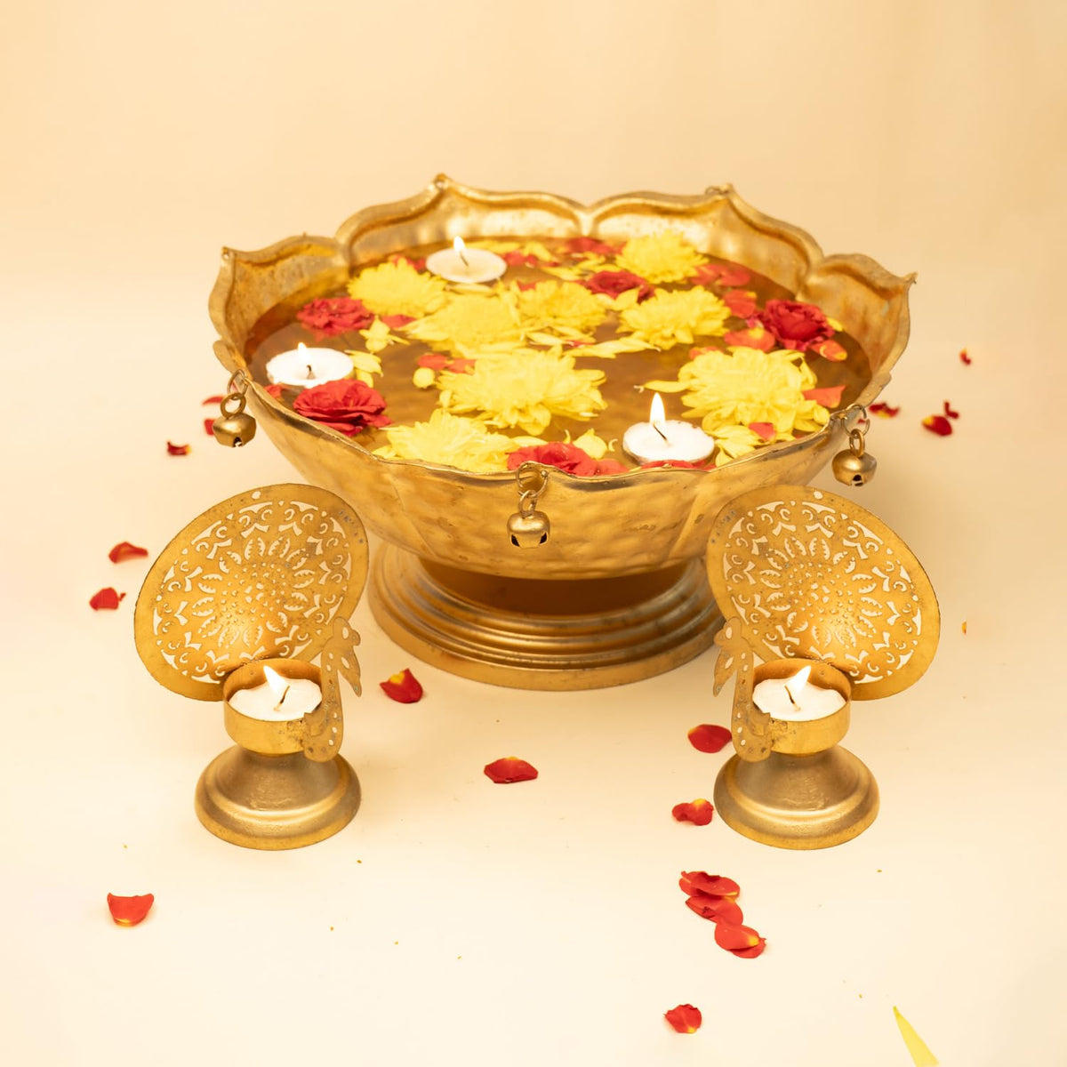 Ekhasa Urli Bowl for Home Decor & Table Decoration | Floating Flowers, Tealight Candles Water Bowl for Diwali Pooja & Festivals | Gift for House Warming Ceremony (Tealight, Urli Combo)