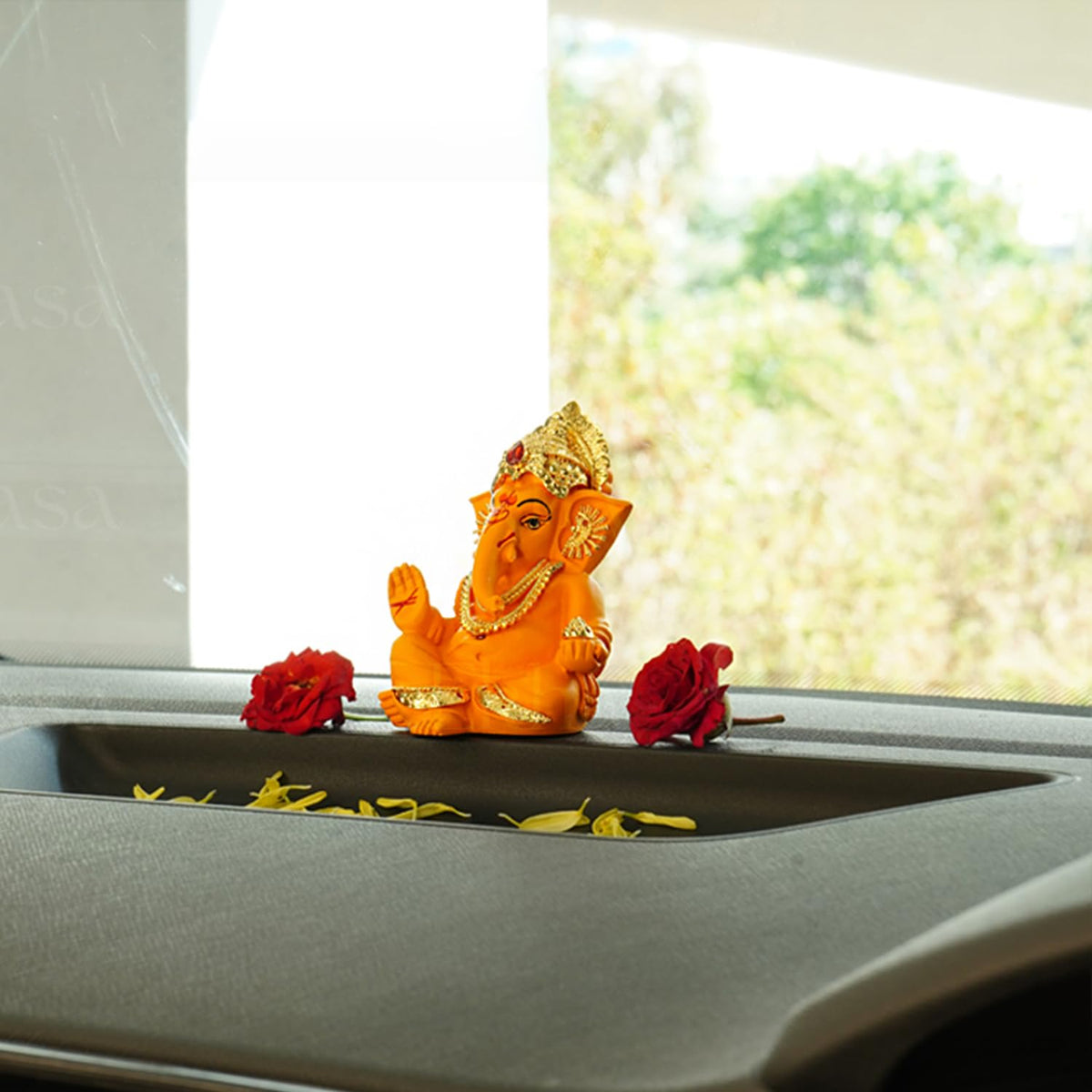 Ekhasa Ganesh Idol for Car Dashboard | Ganpati Idol for Cars | Vinayak Idols for Car Dashboard, Home Decor | Ganapathi Idol for Home | Vinayagar Statue | Ganpati ji for Office Desk (Mango)