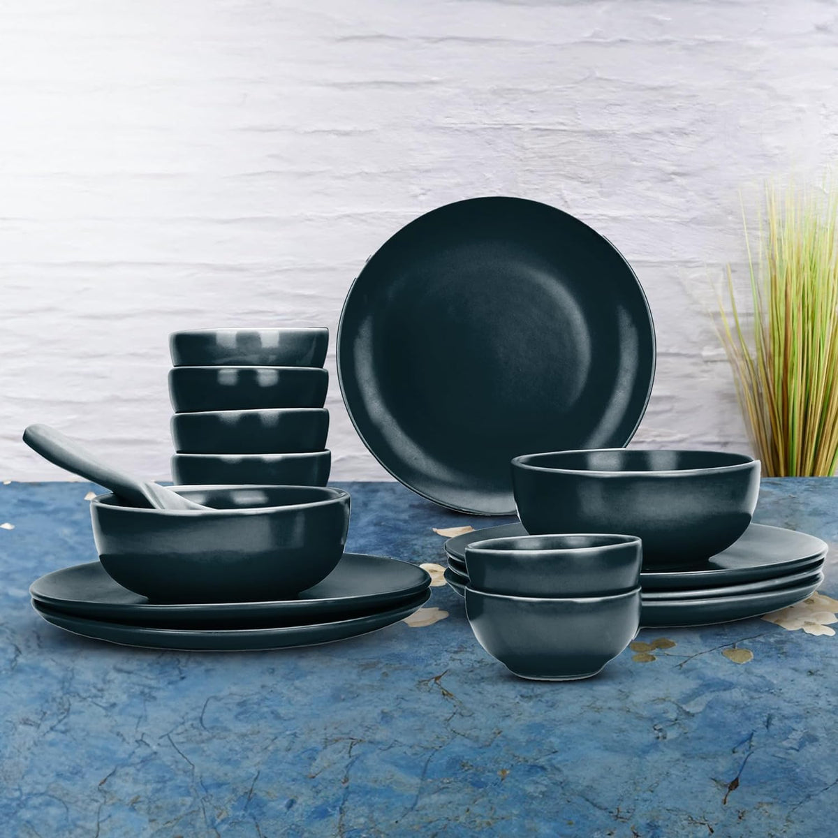 Homestic 14 Pcs Ceramic Dinner Set | Dishwasher & Microwave Safe | Crockery Set for Dining & Gifting | 6 Pcs Dinner Plates & 2 Pcs Serving Bowl & 6 Pcs Bowl | Green