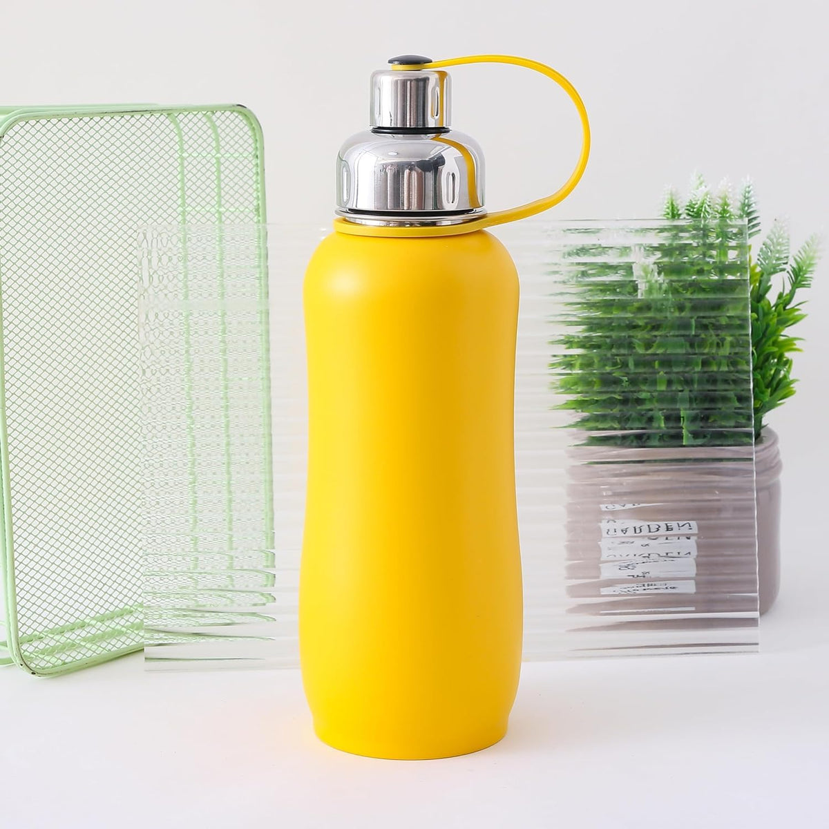 Kuber Industries Vacuum Insulated Water Bottle| Stainless Steel Sipper Water Bottle | Hot & Cold Water Bottle | Leakproof, BPA Free, Rustproof | 750 ML | Yellow