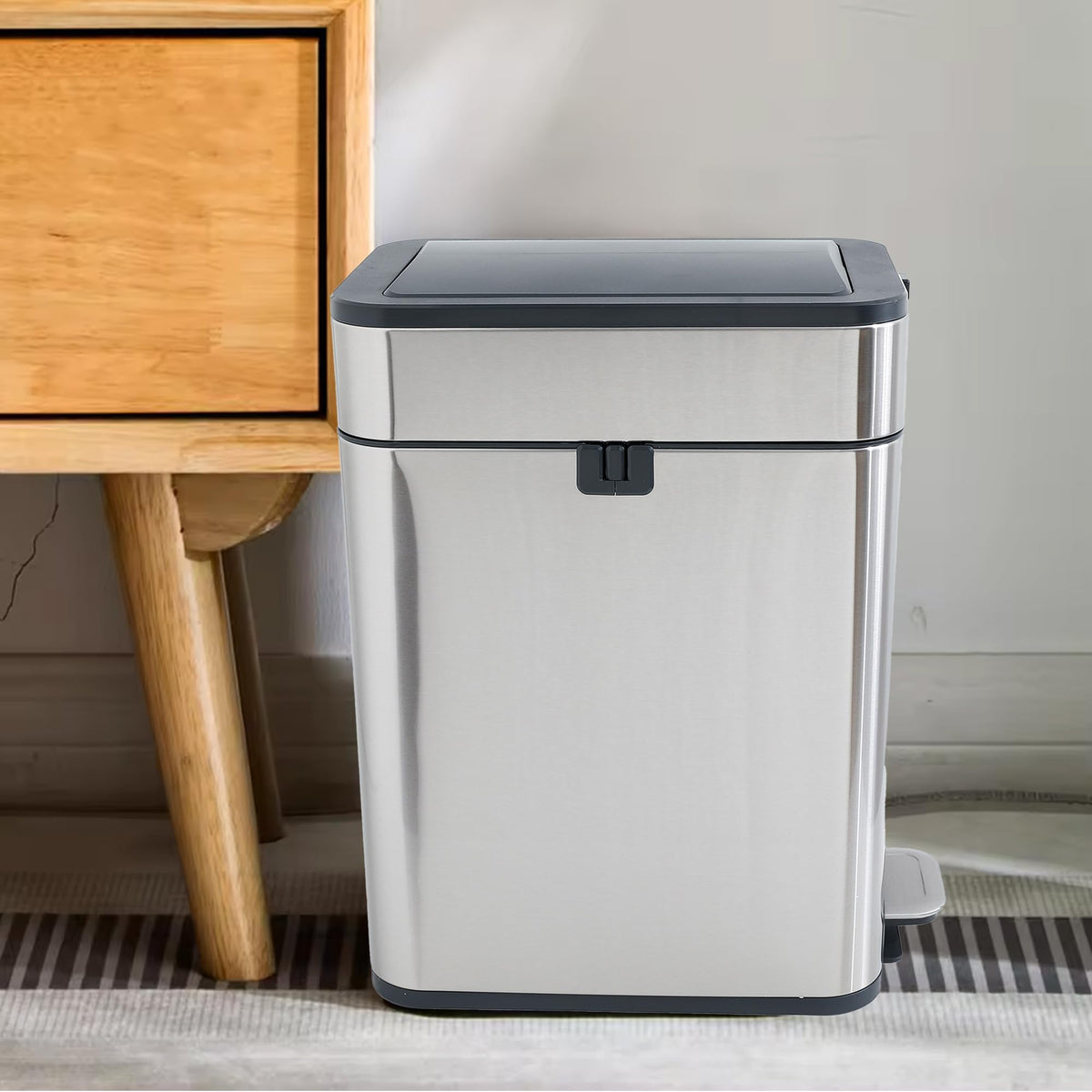 UMAI Stainless Steel Pedal Dustbin | 30L | Dustbin With Lid & Inner Bucket | Dustbin For Kitchen | Dustbin For Bathroom, Home & Office | 360° Odor Sealing | Dustbin For Bedroom | Silver