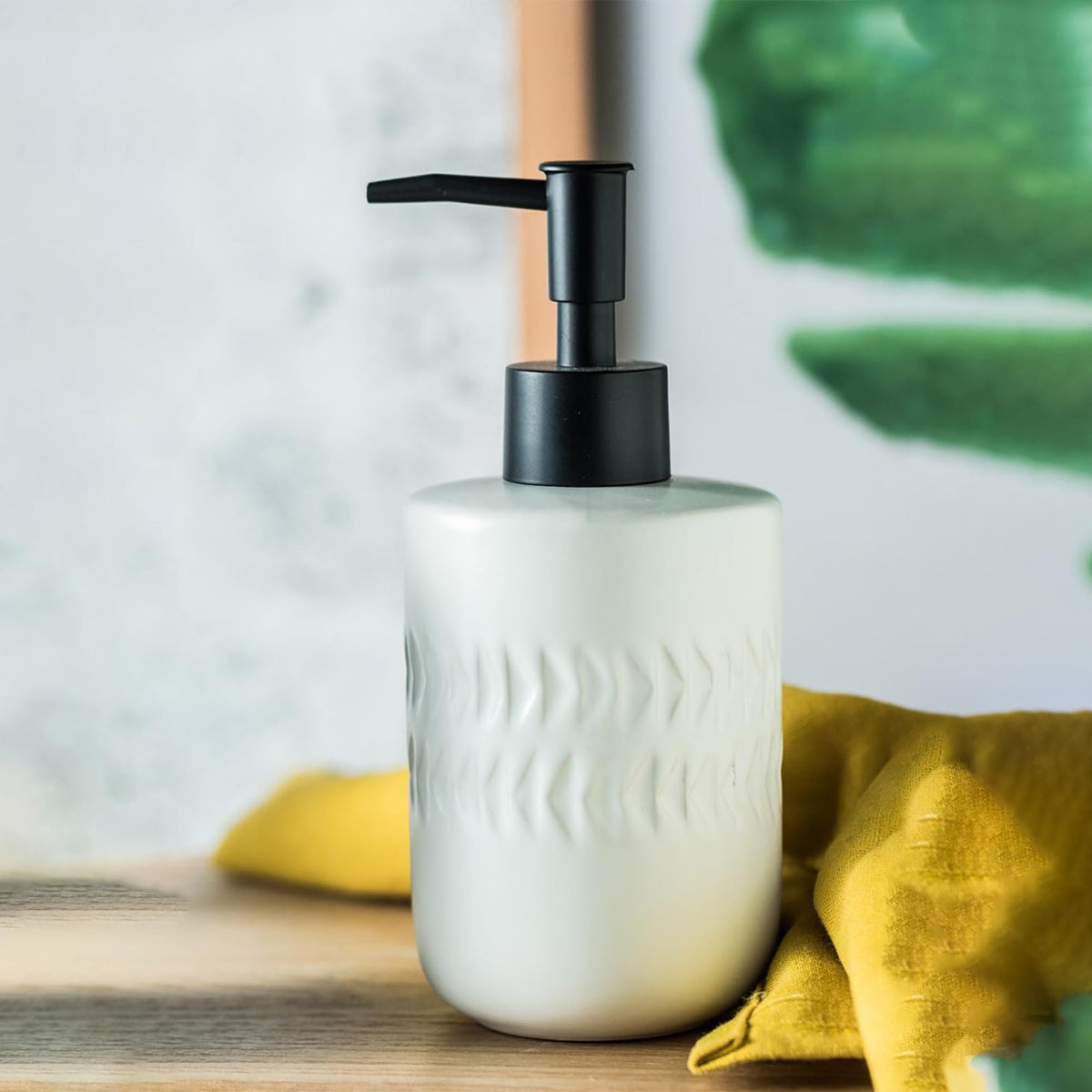 Homestic Liquid Soap Dispenser | Stoneware | Bathroom Sanitizer,Shampoo Dispenser | Ceramic Handwash Bottle for Kitchen | Soap Dispenser for Wash Basin | Bathroom Accessories | 250ml (White)