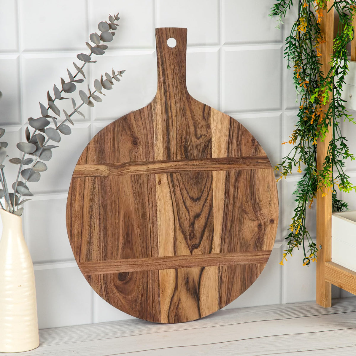 Anko Round Paddle Serve Board - Natural Acacia Wood | Versatile and Stylish Serving Platter |Kitchen Accessory for Home, Birthdays, Weddings| 40 x 30 x 1.4 cm, Brown