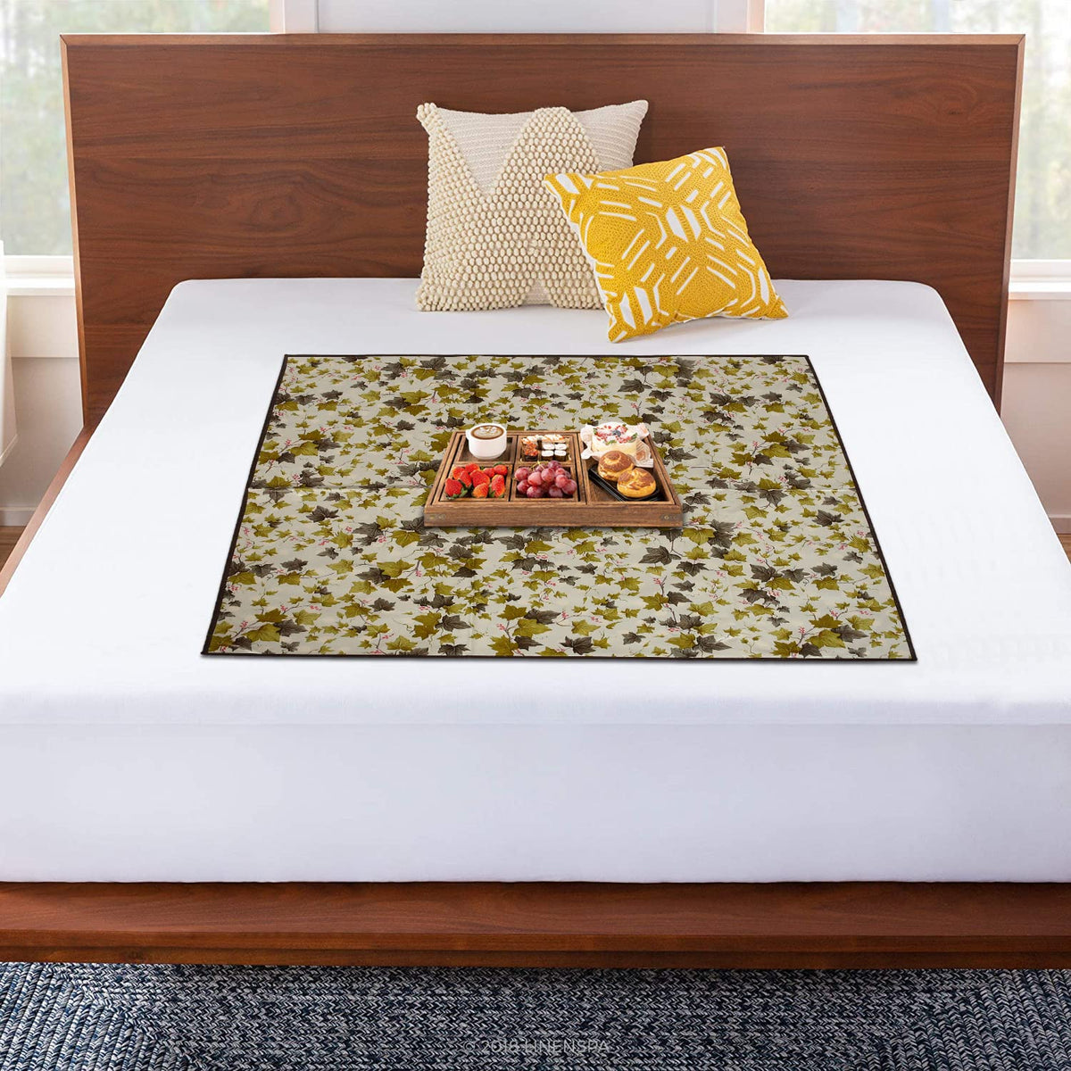 Kuber Industries PVC Floral Print Both Sided Bed Server Food Mat, Bedsheet Protector for Home 36"x36" (Green) 54KM4337