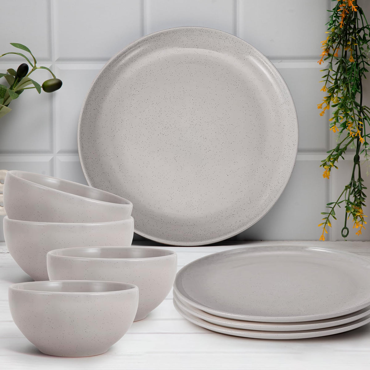 Anko Speckled Stoneware 8 pcs Dinner Set | Premium Crockery for Dining Table, Home, Restaurant, Gifting | Aesthetic Tableware Service Set for 4 | 4 Dinner Plates, 4 Bowls, Beige