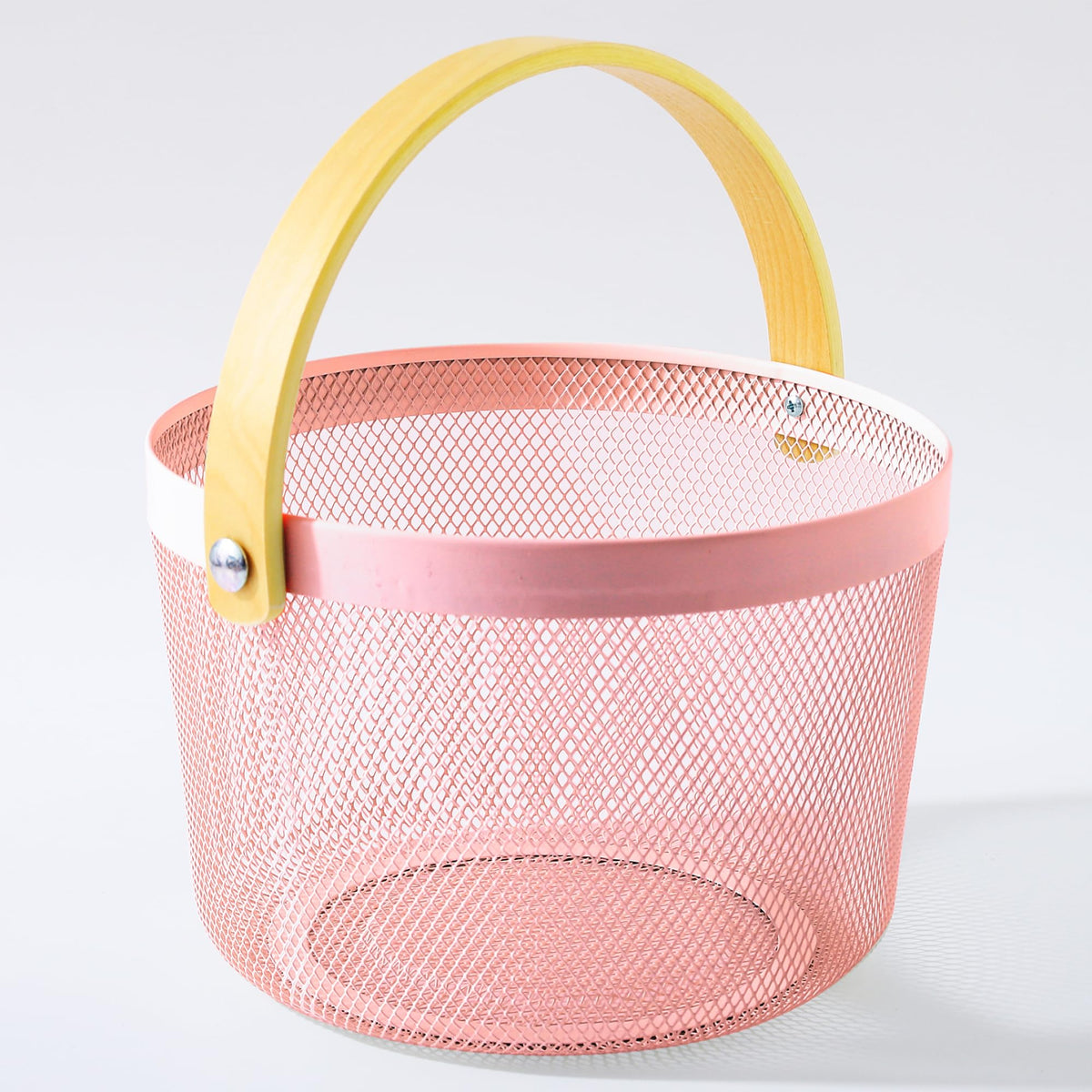 UMAI Metal Mesh Basket for Storage with wooden handle | 400 Gm | Fruit Basket & Vegetable Basket for Kitchen | Kitchen Organizer | Baskets for Organizing Home & Kitchen | Pink | Multipurpose