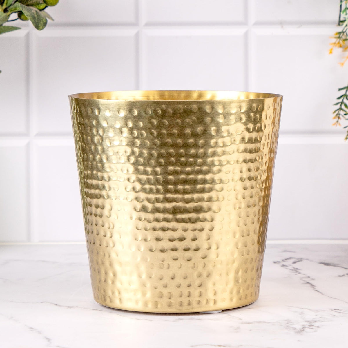 Anko Aluminum Brass Look Pot for Home Decor | Hammered Design Brass Planter for Home, Office, Bedroom, Balcony, Living Room | 14.5 Cm (H) x 18 Cm (D) (1 Pc)