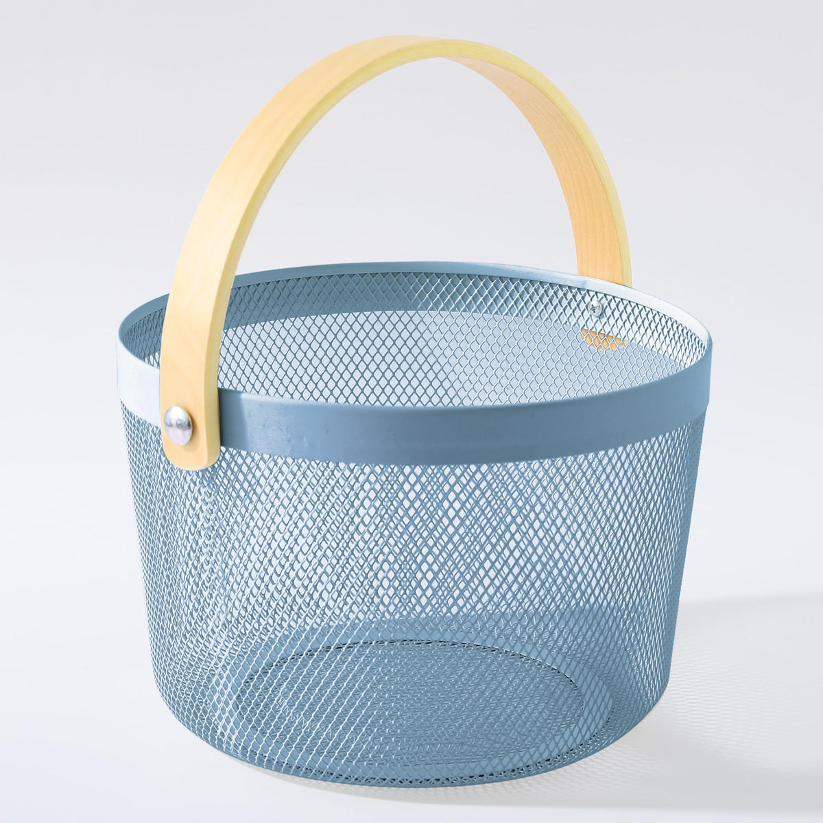 UMAI Metal Mesh Basket for Storage with wooden handle | 400 Gm | Fruit Basket and Vegetable Basket | Kitchen Organizer | Baskets for Organizing Home and Kitchen | Multipurpose | Blue |