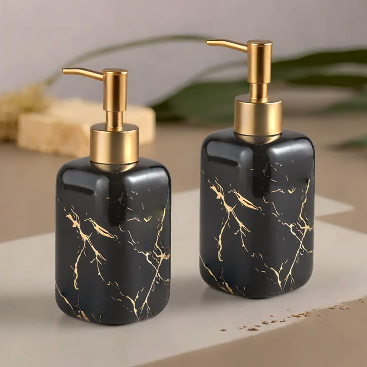 UMAI ceramic soap dispenser - Elegant gift item