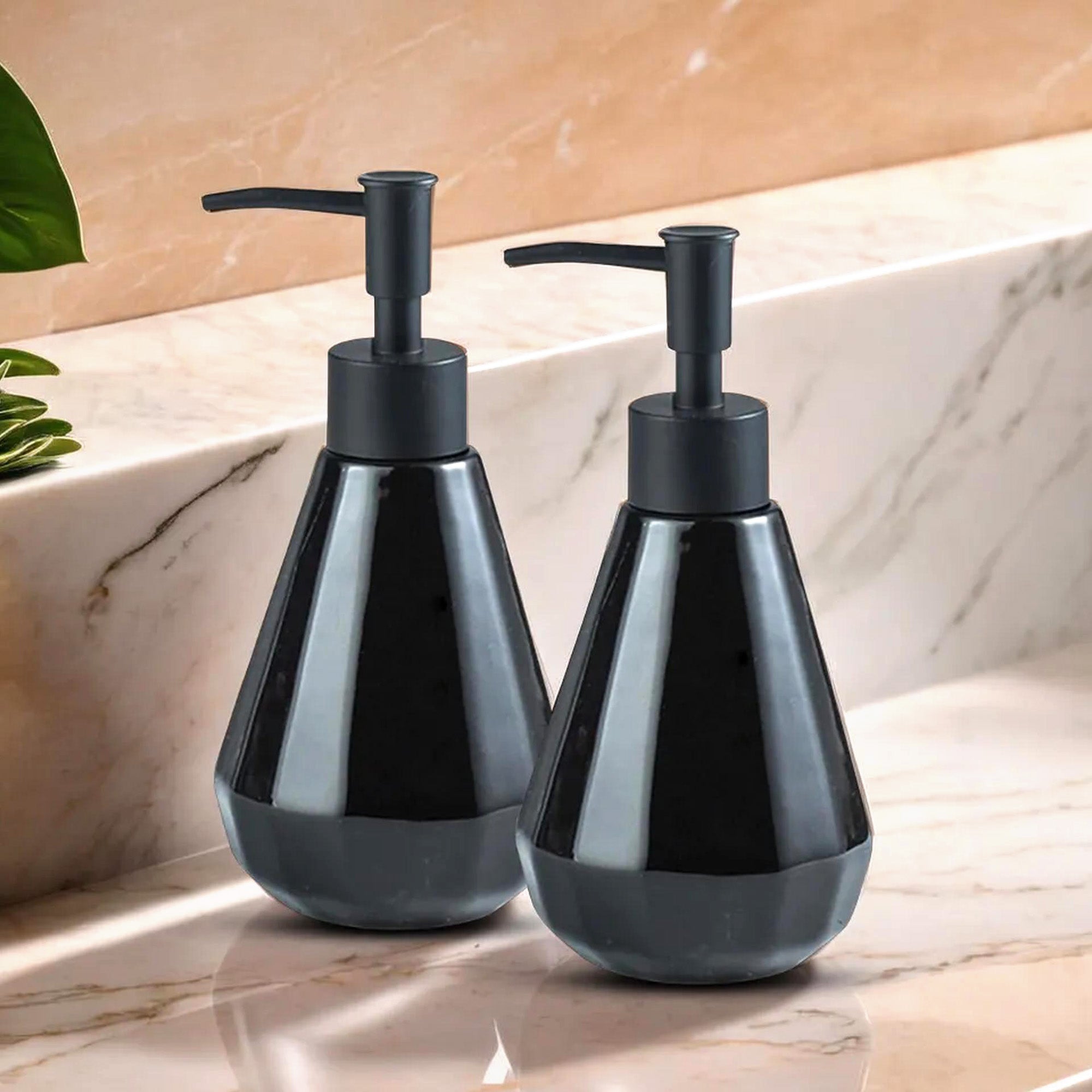 UMAI elegant soap dispensers - gift idea