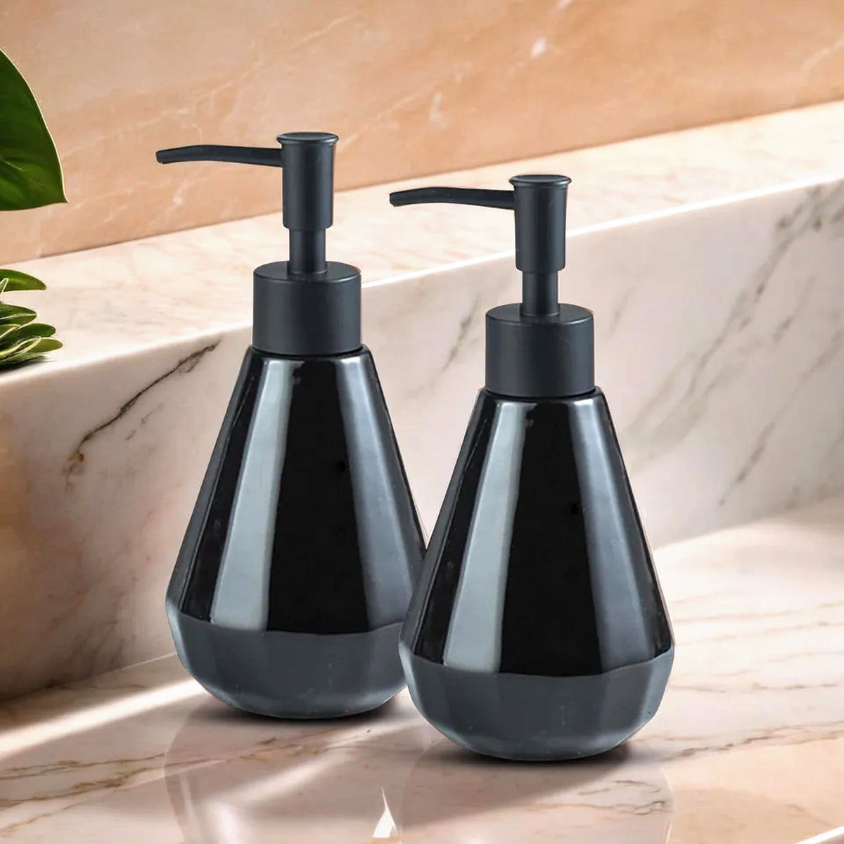 UMAI elegant soap dispensers - gift idea
