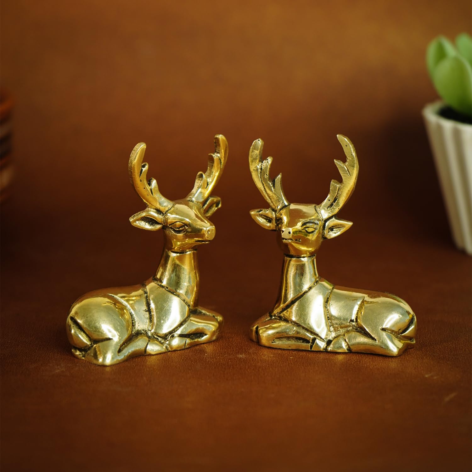 Ekhasa deer showpiece pair - classic interior accent