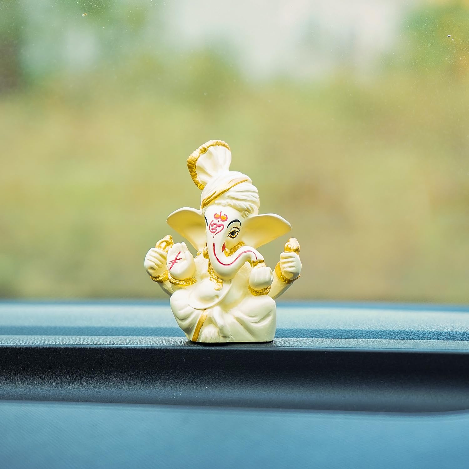 Ekhasa Ganesh Idol - Traditional ivory statue