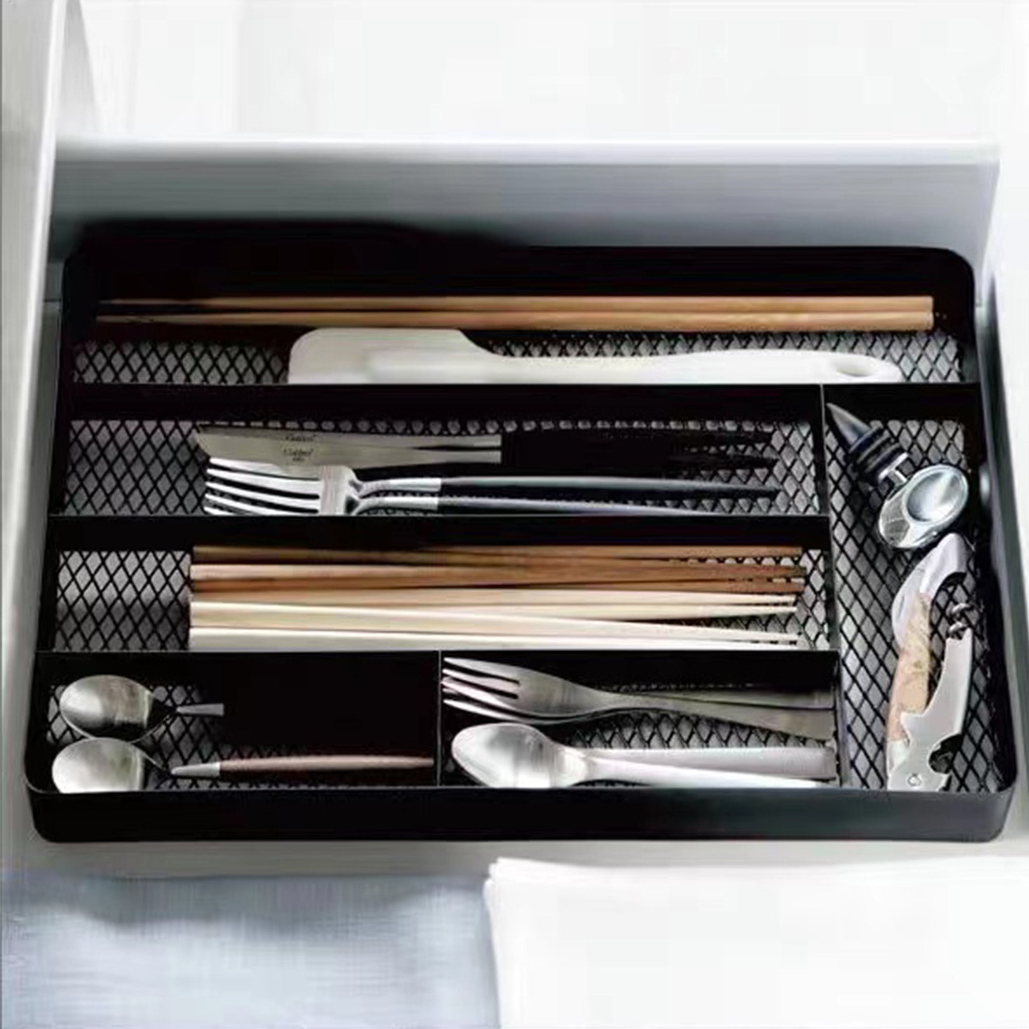 UMAI kitchen accessories - efficient utensil storage