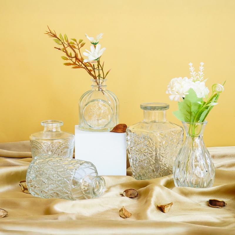 Ekhasa white glass bud vases - perfect gift for any occasion