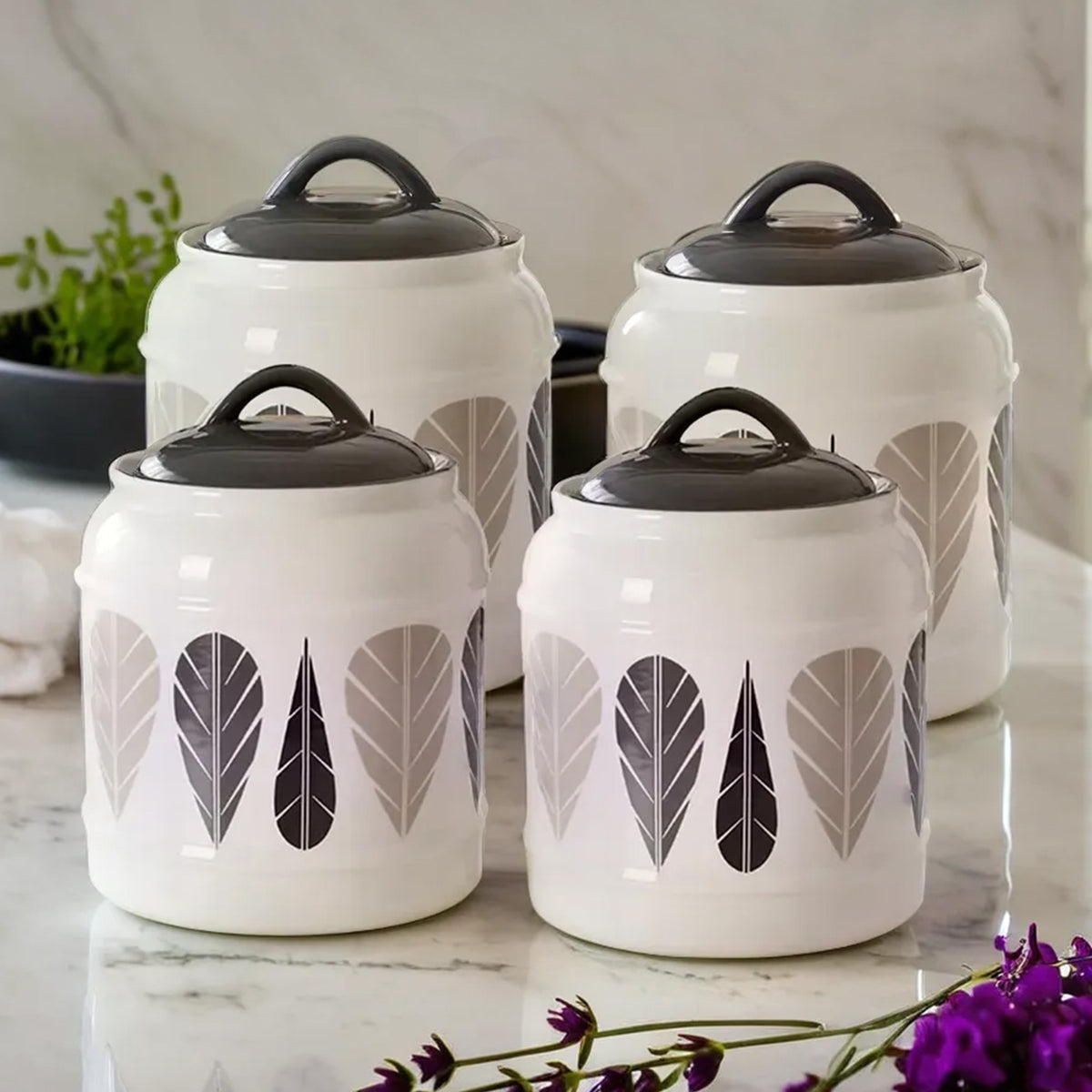 The Better Home kitchen ceramic container - ideal for grains and pulses
