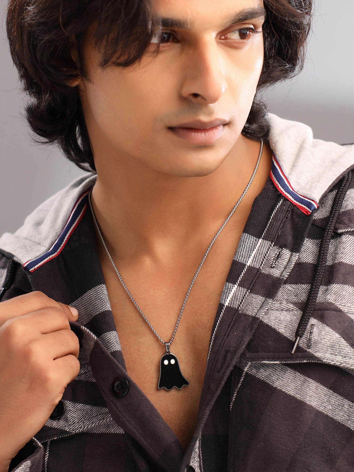 Yellow Chimes Chain Pendant for Men Fashion Black Pendants for Boys Lovely Ghost Shaped Pendant Necklace Stainless Steel Chains for Boys