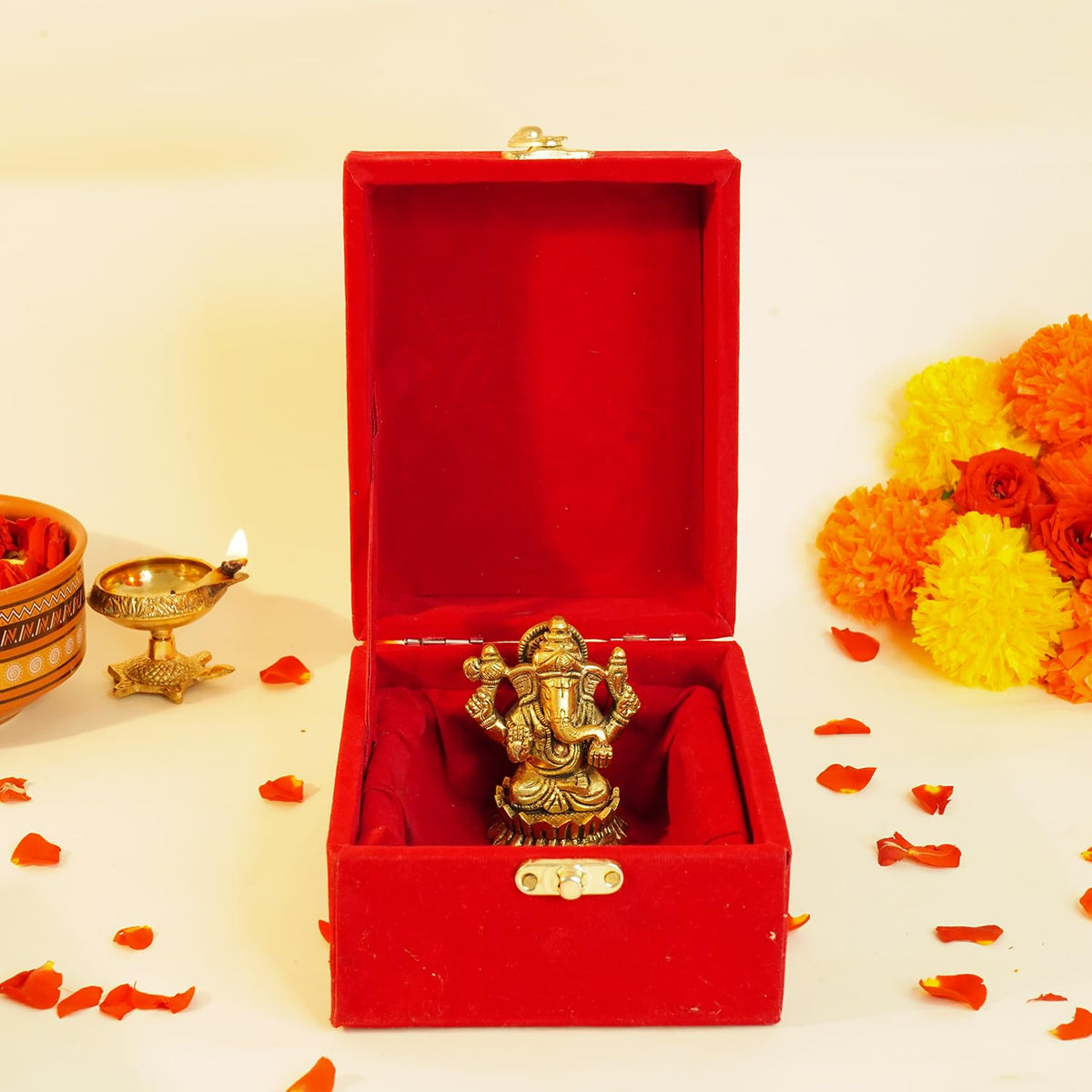 Ekhasa Ganesha Idol - Elegant Home Shrine Accessory