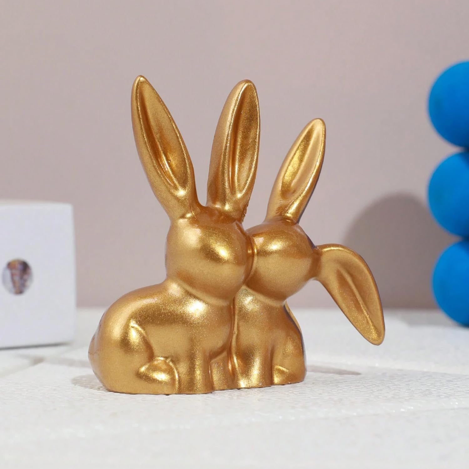 Ekhasa Rabbit Showpiece - Artistic Shelf Decoration