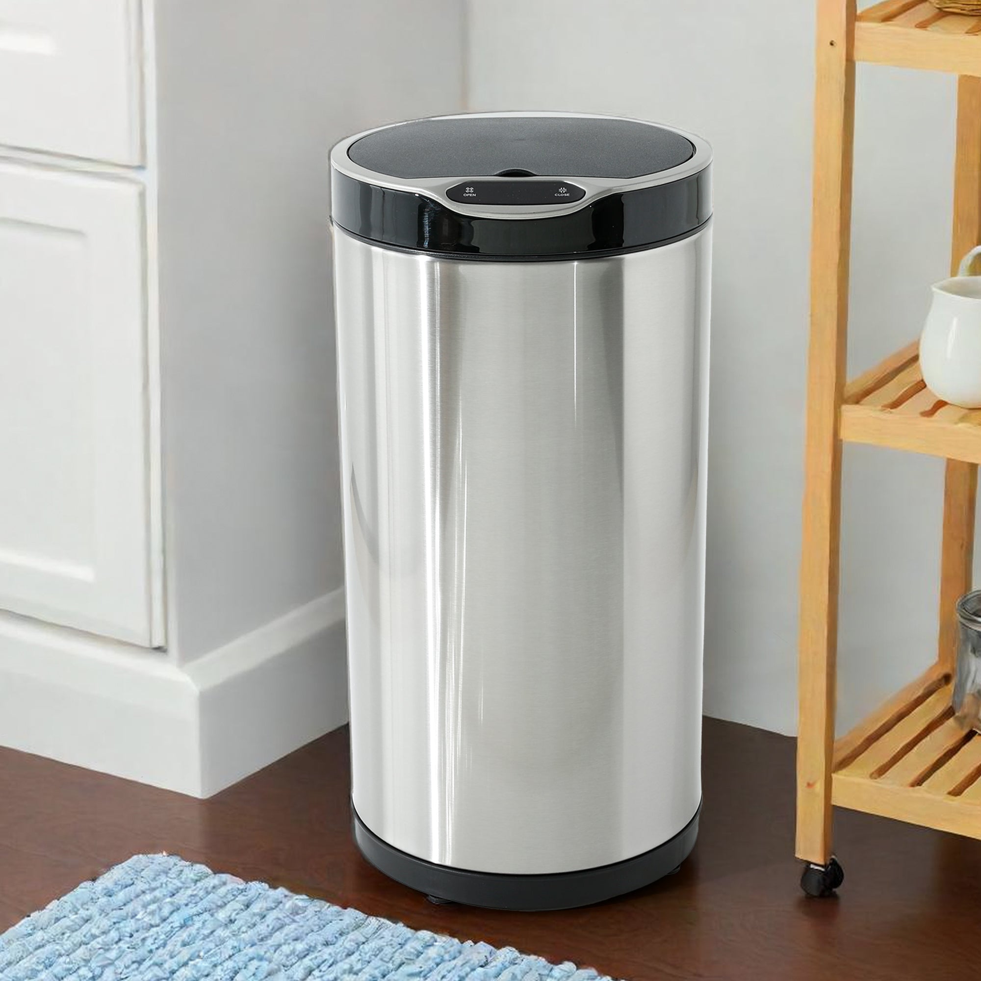 UMAI automatic dustbin - perfect for family use
