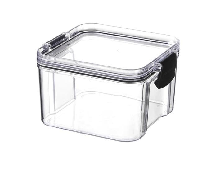 Urbane Home Extra Small Refrigerator Storage Crisper/Fridge Container with Airtight Lid (Transparent)