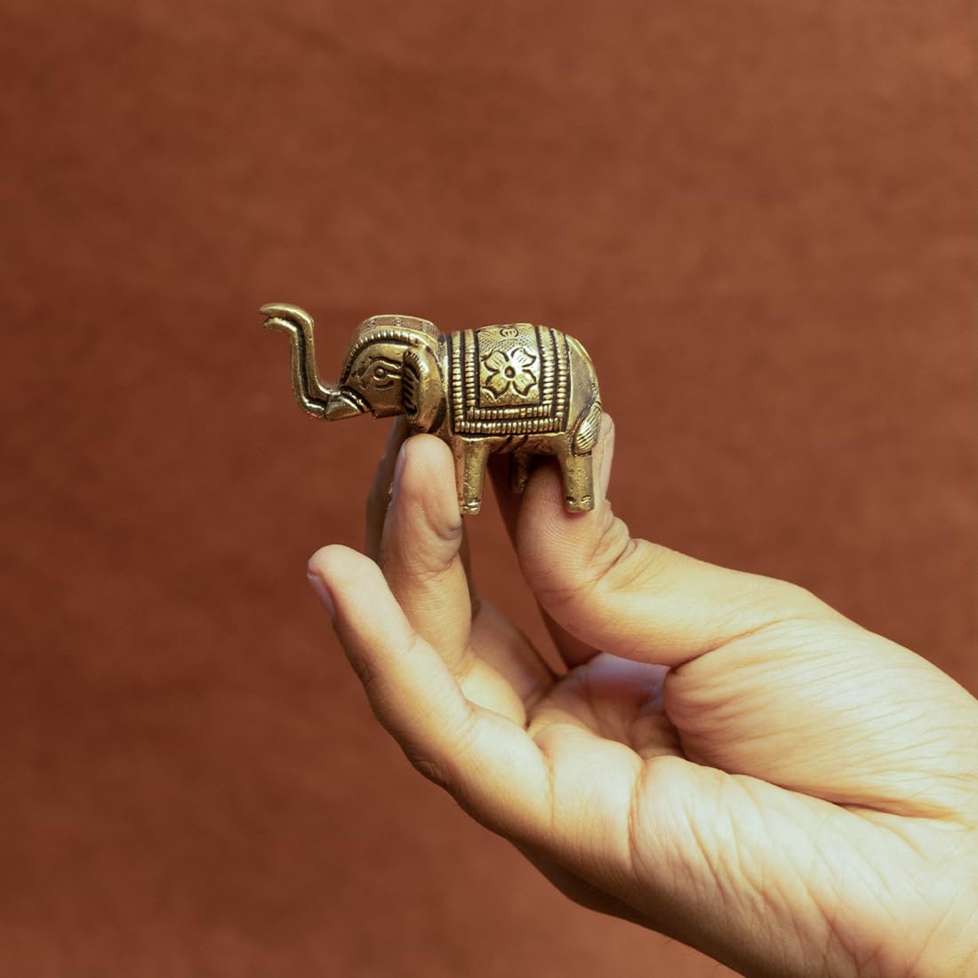 Ekhasa 100% Pure Brass Elephant Idol Showpiece Figurine Feng Shui (Small Size) | Vastu Items for Home décor for Good Luck | Elephant Decorative Items Show Pieces for Living Room (Set of 2)