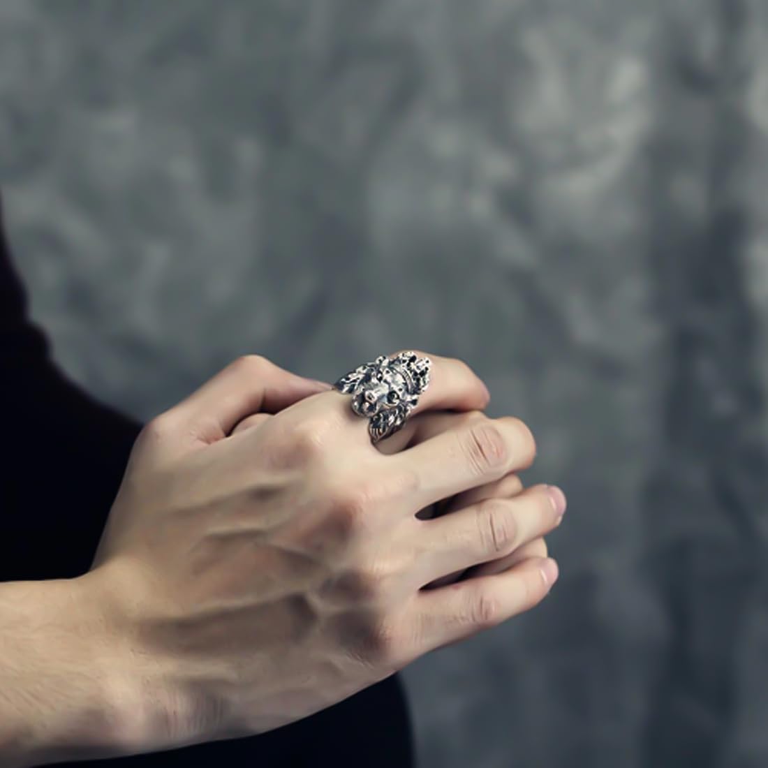 See Avril Lavigne's Anniversary Gift—A 17-Carat Diamond Ring!