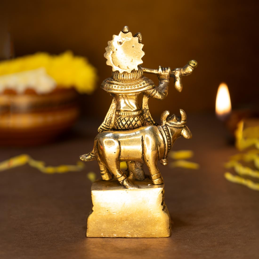 ARTVARKO™ Brass Lord Krishna Idol Statue God Love Murti for Home Decor  Living Room Pooja Temple Sculpture Gift Item Gold Height 7 Inch :  Amazon.in: Home & Kitchen