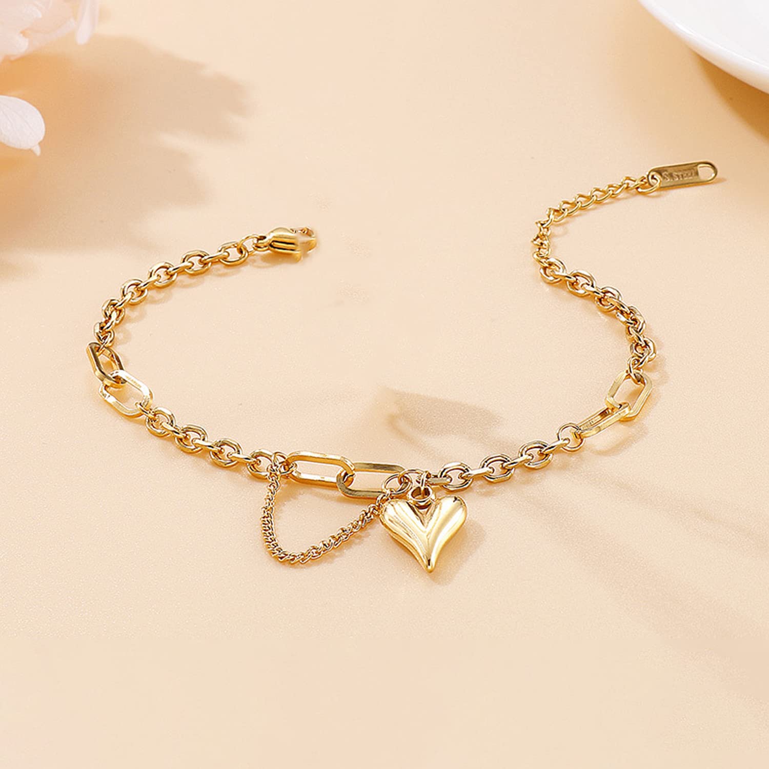 A Dainty Love Heart Charm Bracelet, Bracelet for Wife Girlfriend – Dainty  Rocks Jewellery