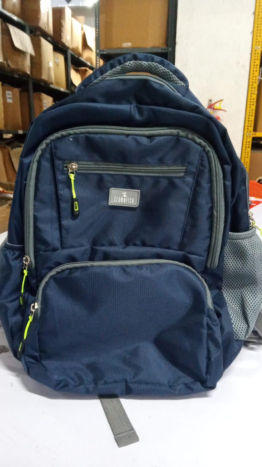 THE CLOWNFISH Digitech Series 27 liters Polyester 15.6 inch Laptop Backpack College School Bag Travel Backpack For Men and Women (Navy Blue)