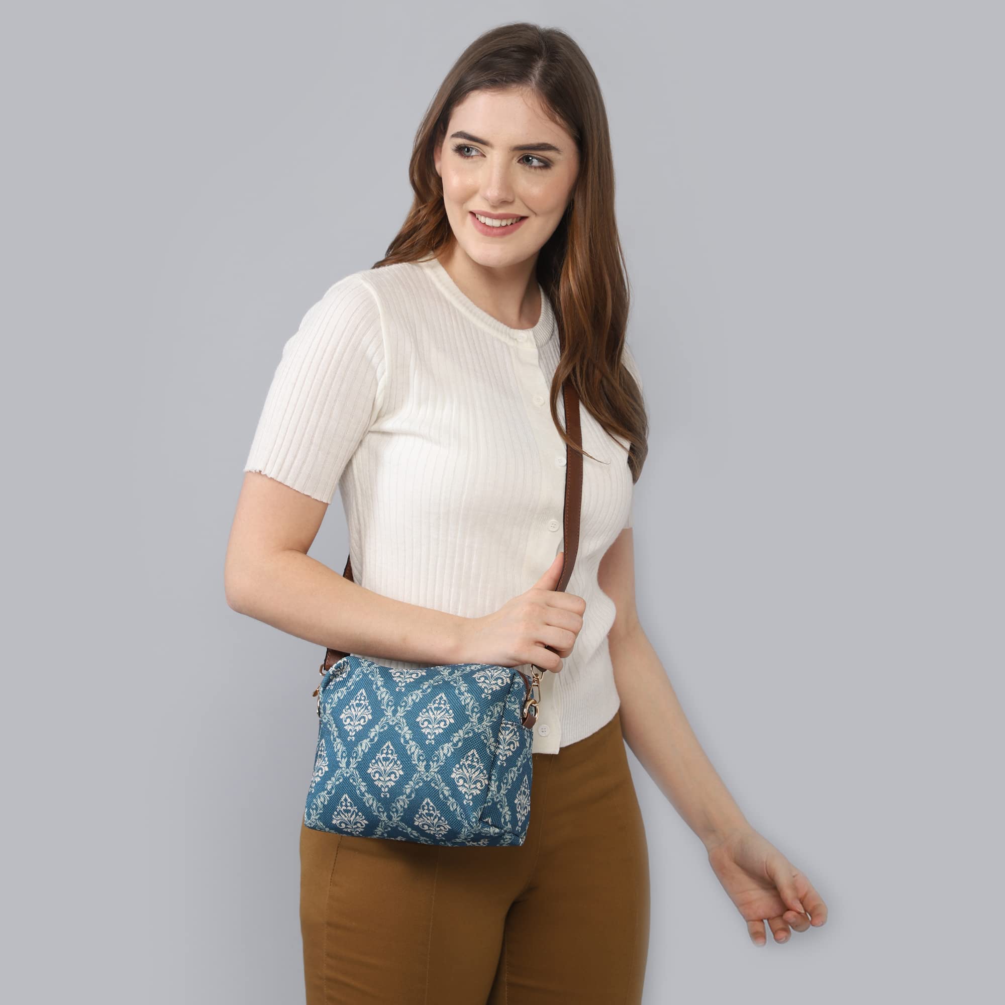 Buy Kemy'sSmall Canvas Crossbody Bag for Teen Girls, Lightweight Messenger  Shoulder Bags Cross Body Purse for Girls and Women Online at desertcartINDIA